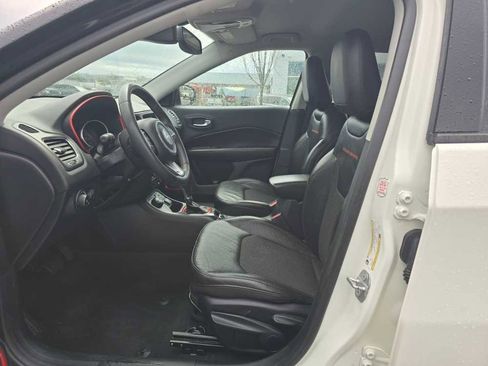 Used 2021 Jeep Compass Trailhawk image 9