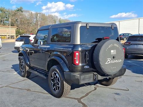 Used 2022 Ford Bronco Outer Banks image 7