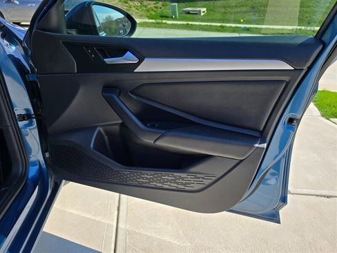 Used 2019 Volkswagen Jetta FWD image 18