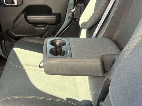 Used 2024 Jeep Wrangler Sport S w/ Convenience Group image 10