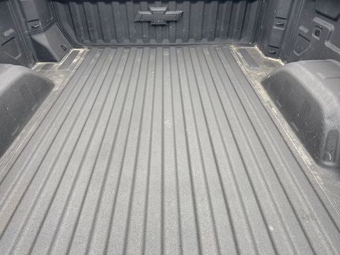 Used 2024 Chevrolet Silverado 1500 LT image 11