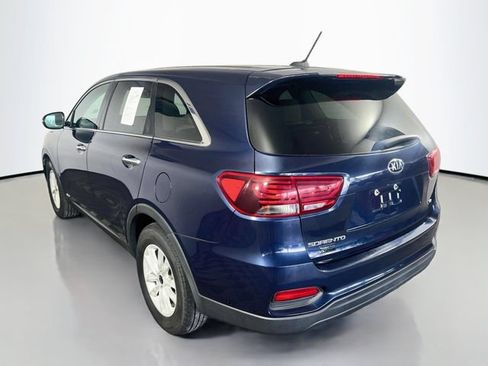 Used 2019 Kia Sorento AWD V6 image 6