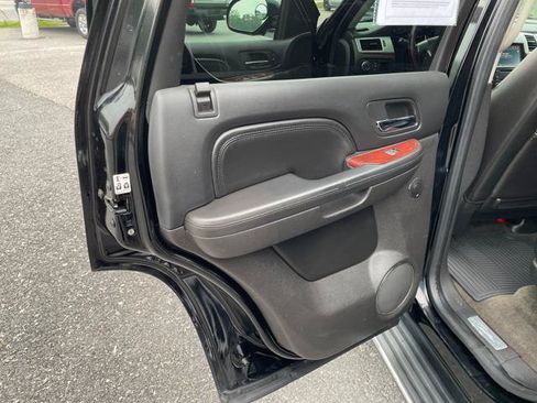 Used 2008 Cadillac Escalade AWD image 22