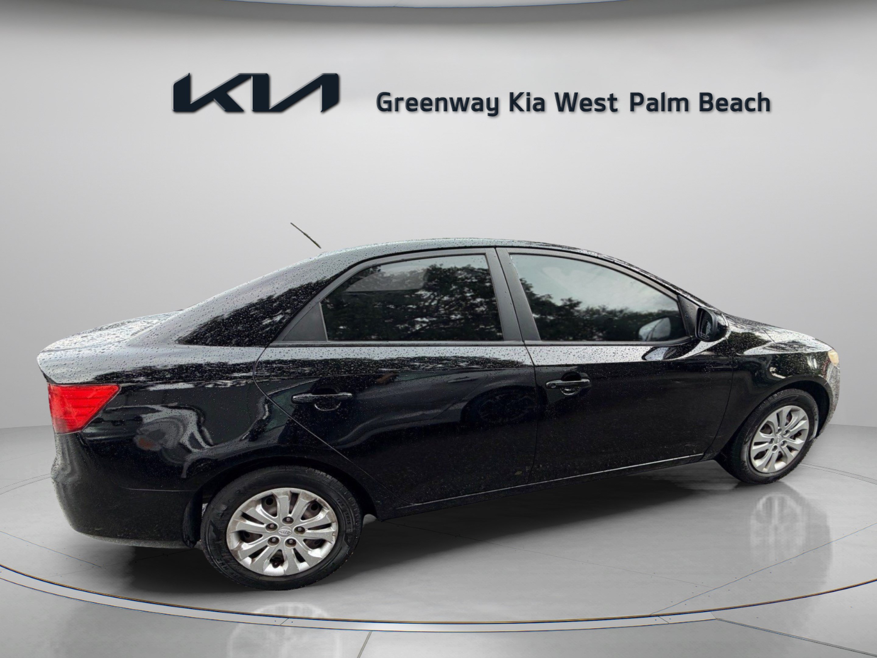 Used 2011 Kia Forte LX FWD image 7