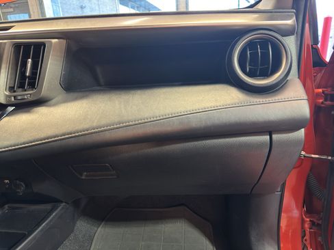 Used 2015 Toyota RAV4 XLE w/ Outdoor Package AWD/4WD image 27