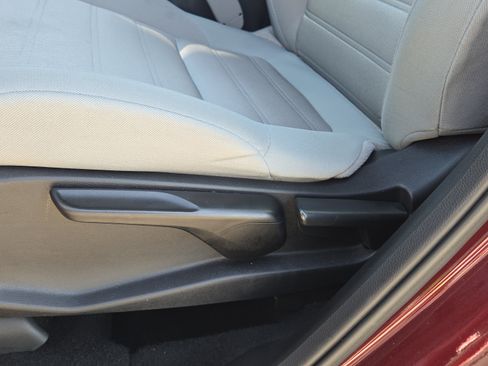 Certified 2019 Honda CR-V LX image 10