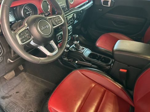 Used 2023 Jeep Wrangler Unlimited Rubicon 4xe AWD/4WD image 11