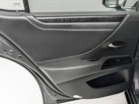 Used 2022 Lexus ES 350 w/ Premium Package FWD image 17