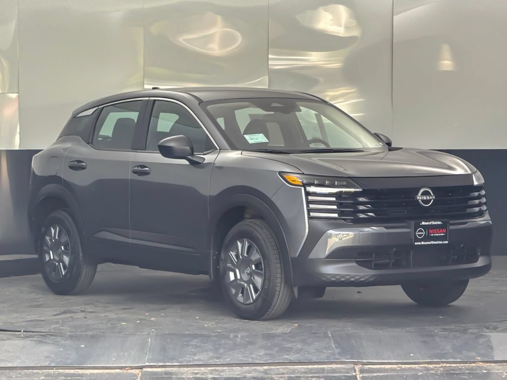Used 2026 Nissan Kicks S w/ Charging Package FWD image 1