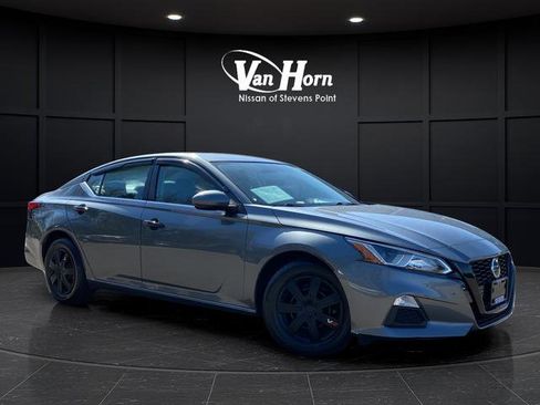 Used 2020 Nissan Altima 2.5 S FWD image 1