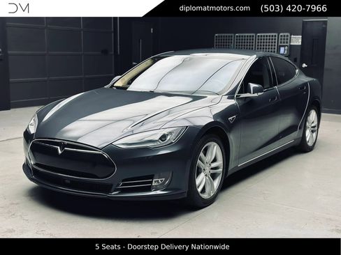 Used 2015 Tesla Model S 85 image 1