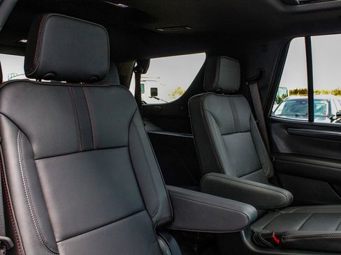 Used 2025 Chevrolet Tahoe RST w/ Comfort Package AWD/4WD image 42