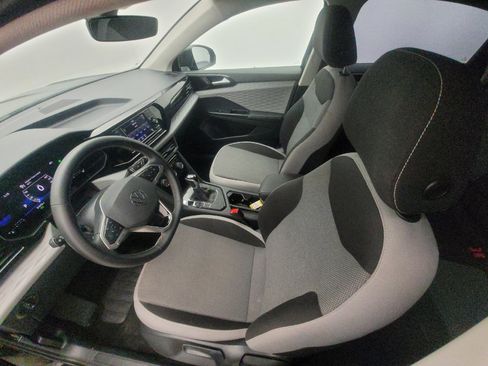 Used 2024 Volkswagen Taos S FWD image 17