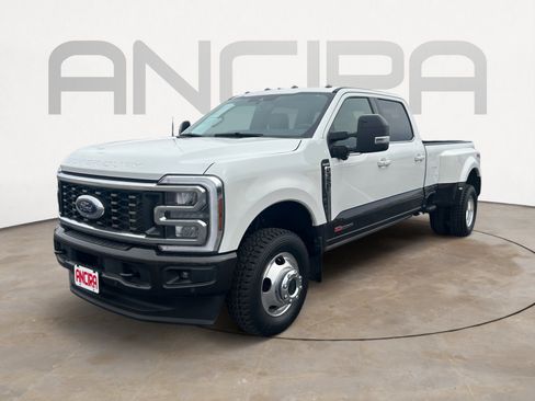 Used 2024 Ford F350 King Ranch w/ FX4 Off-Road Package image 6