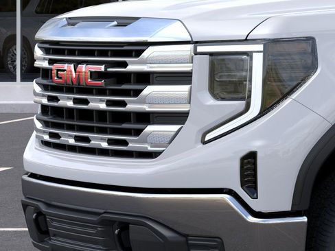 New 2026 GMC Sierra 1500 SLE AWD/4WD image 13