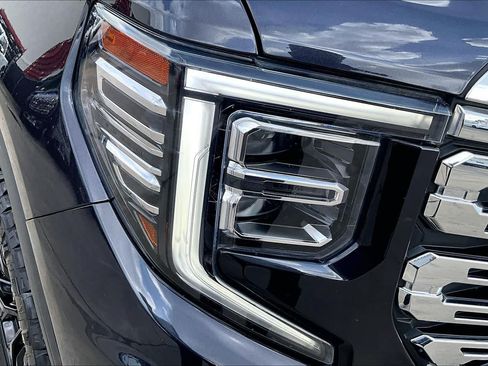 Used 2023 GMC Sierra 1500 Denali AWD/4WD image 28