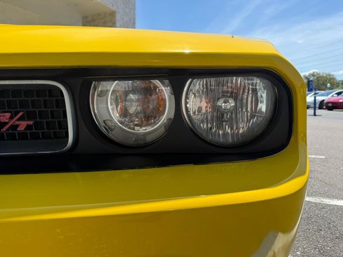 Used 2010 Dodge Challenger R/T image 12