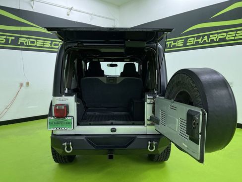 Used 2005 Jeep Wrangler Unlimited image 9