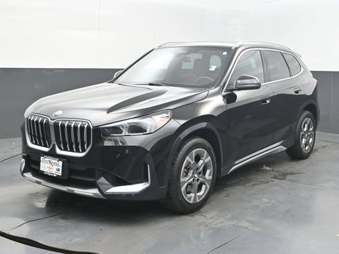 Used 2025 BMW X1 xDrive28i AWD/4WD image 4