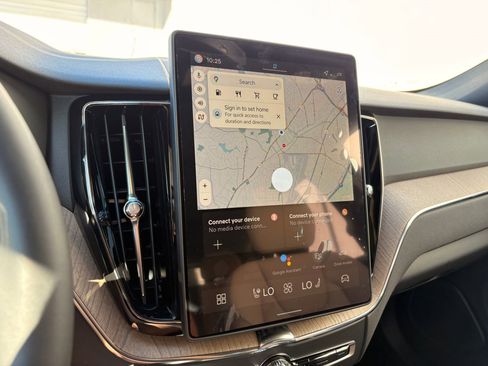 Used 2026 Volvo XC60 B5 Plus w/ Protection Package Premier image 27