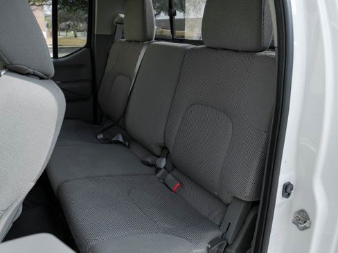 Used 2018 Nissan Frontier SV w/ Value Truck Package image 39