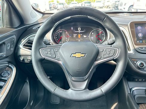 Used 2024 Chevrolet Malibu LT FWD image 18