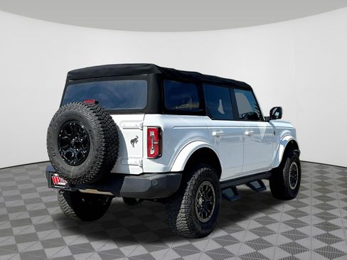 Used 2022 Ford Bronco Outer Banks AWD/4WD image 6
