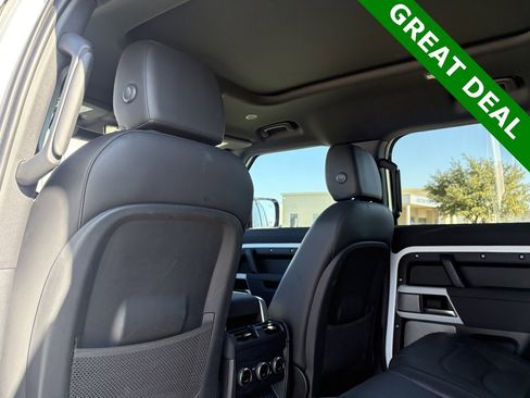 Used 2023 Land Rover Defender 130 SE image 38