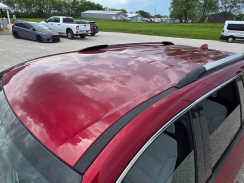 Used 2024 Chevrolet Traverse RS FWD image 31