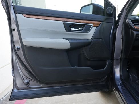 Used 2018 Honda CR-V EX image 18