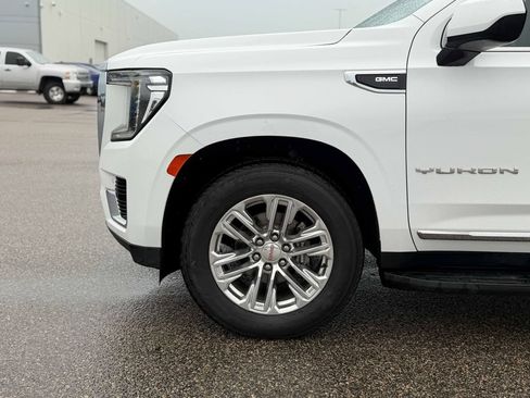 Used 2021 GMC Yukon XL SLT AWD/4WD image 11