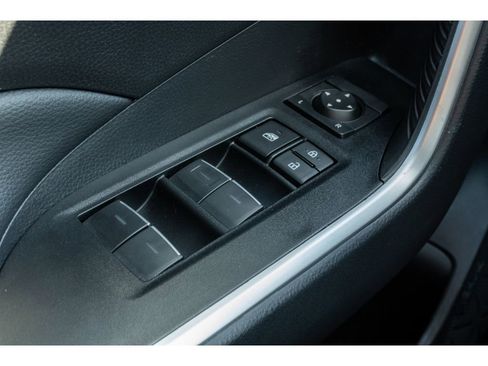 Used 2025 Toyota RAV4 XLE image 27