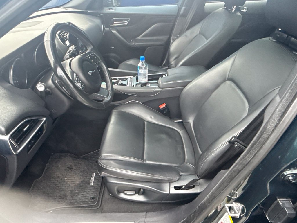 Used 2018 Jaguar F-PACE Premium AWD/4WD image 11