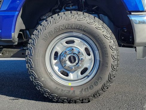 New 2026 Ford F250 XL w/ XL Off-Road Package image 12