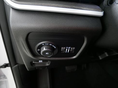 Used 2024 Jeep Grand Cherokee Limited w/ Black Appearance Package AWD/4WD image 26