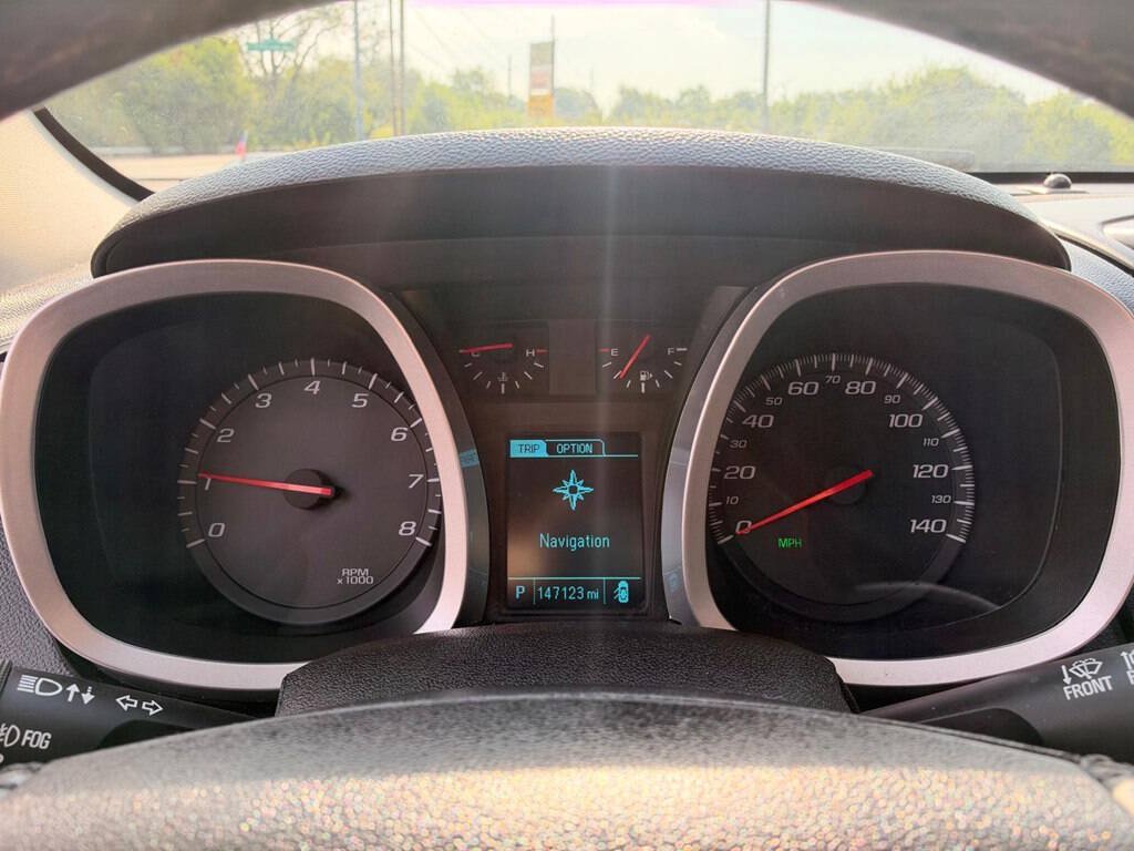 Used 2016 Chevrolet Equinox LTZ w/ Enhanced Convenience Package FWD image 13