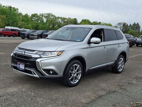 Used 2020 Mitsubishi Outlander SEL AWD/4WD image 6