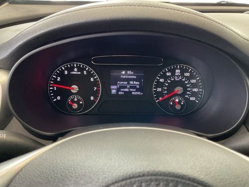 Used 2020 Kia Sorento S image 14