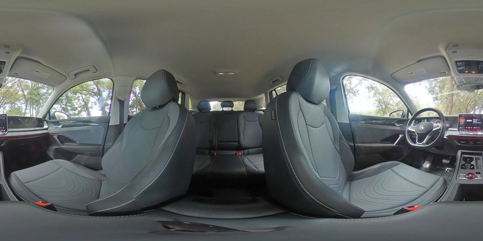 Used 2026 Volkswagen Tiguan SE FWD image 40