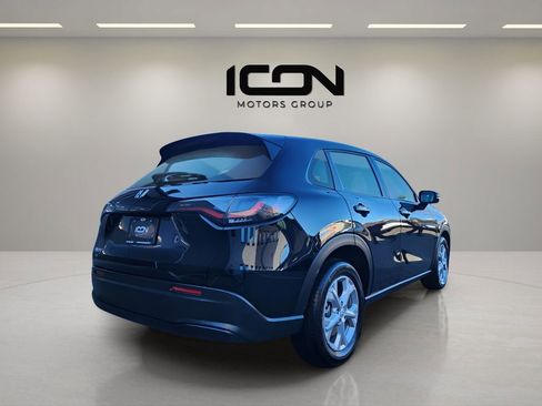 Used 2023 Honda HR-V LX image 5