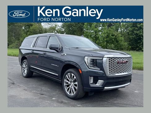 Used 2021 GMC Yukon XL Denali w/ Denali Premium Package AWD/4WD image 1