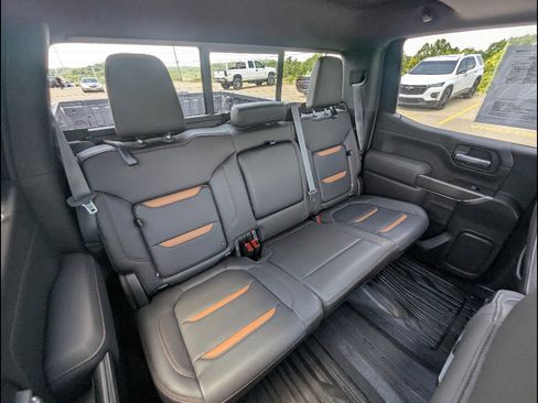 Used 2019 GMC Sierra 1500 AT4 w/ AT4 Preferred Package AWD/4WD image 23