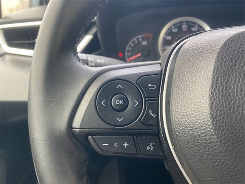 Used 2020 Toyota Corolla SE image 18
