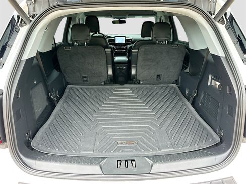 Used 2022 Ford Explorer Limited w/ Equipment Group 301A image 27