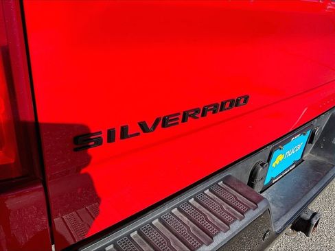 Used 2021 Chevrolet Silverado 1500 LT Trail Boss w/ Convenience Package II AWD/4WD image 28