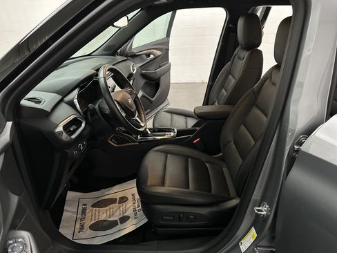 Used 2023 Chevrolet TrailBlazer ACTIV w/ Convenience Package FWD image 15