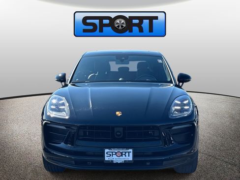 Used 2024 Porsche Macan image 26