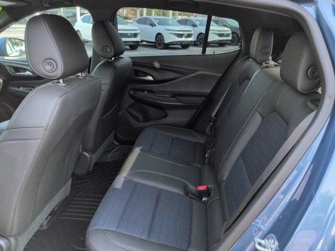 Used 2025 Buick Envista Preferred w/ Convenience II Package FWD image 13