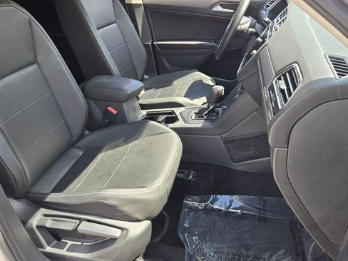 Certified 2020 Volkswagen Tiguan SEL image 20