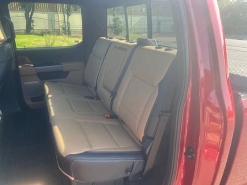 Used 2025 Ford F350 Lariat w/ Lariat Ultimate Package AWD/4WD image 15